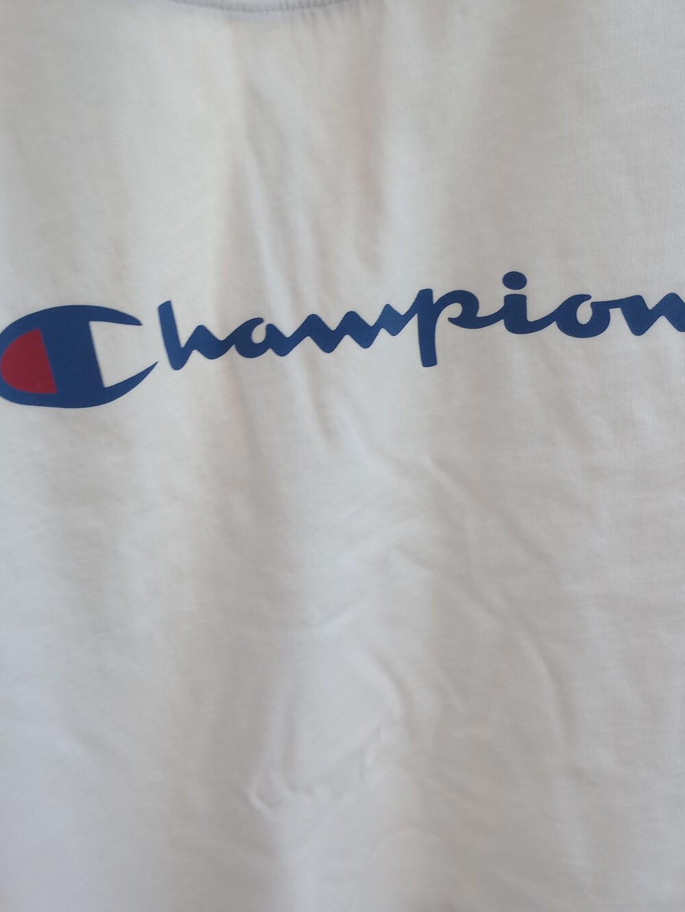 NWT Champion Unbleached Cropped T‑Shirt with Blue Script and Red Accent Large
